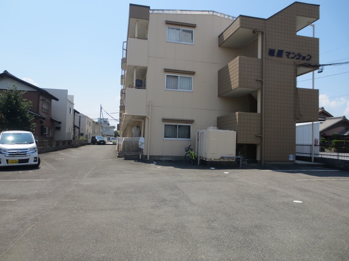 駐車場 篭屋マンション
