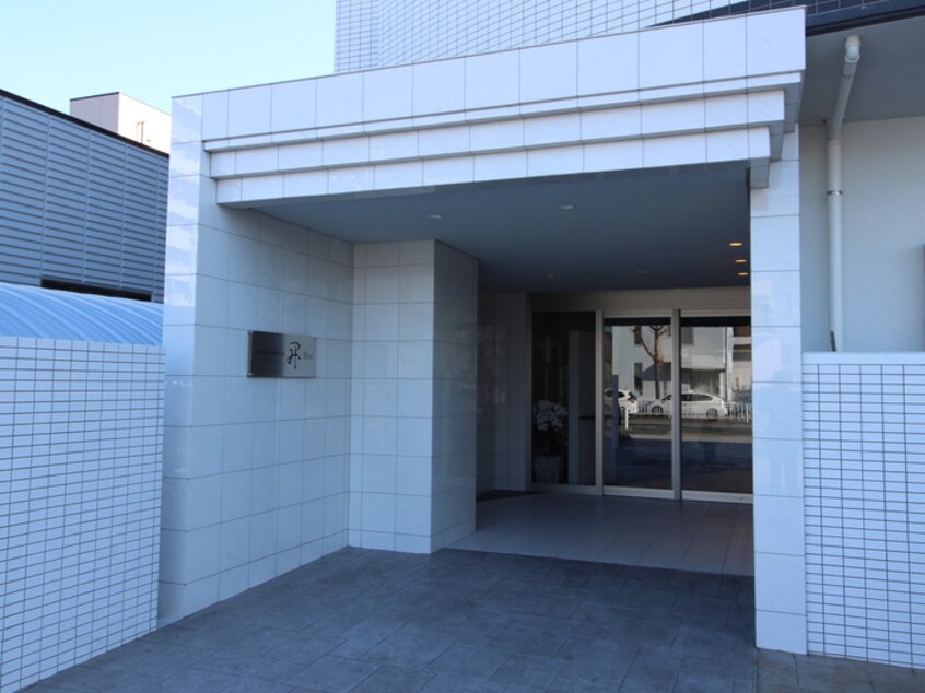 エントランス部分 ロイヤルピジョン　ライズ