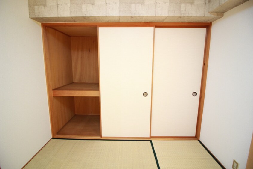 居室 御器所ホームズ