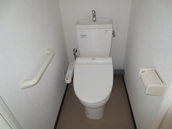 トイレ カトルセゾン金山