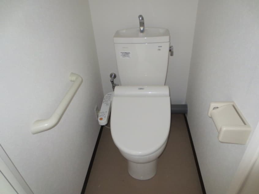 トイレ カトルセゾン金山