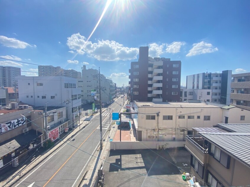 室内からの展望 第一知商ビル