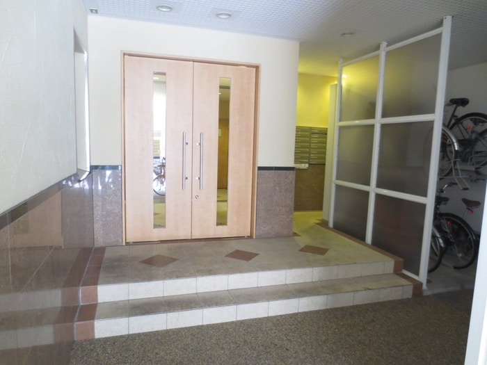 エントランス部分 J&T