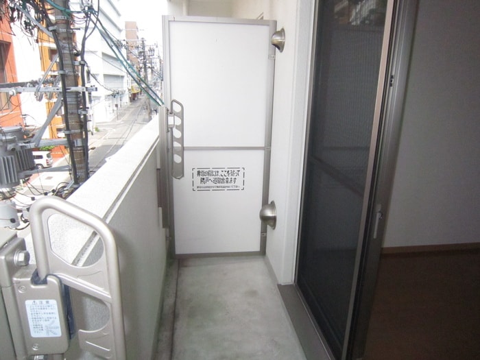 ベランダ・バルコニー J&T