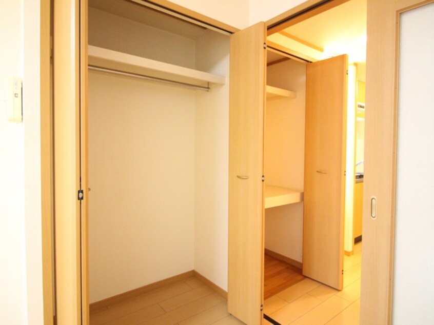 収納 グランツ丸の内