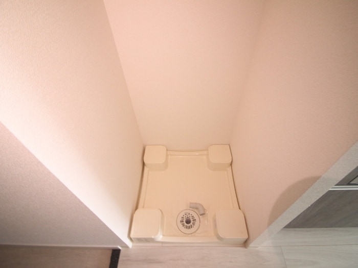 洗濯機置場 ﾌﾟﾚｻﾝｽ伏見ｱｰﾊﾞﾝﾍﾞｰｽ(302)