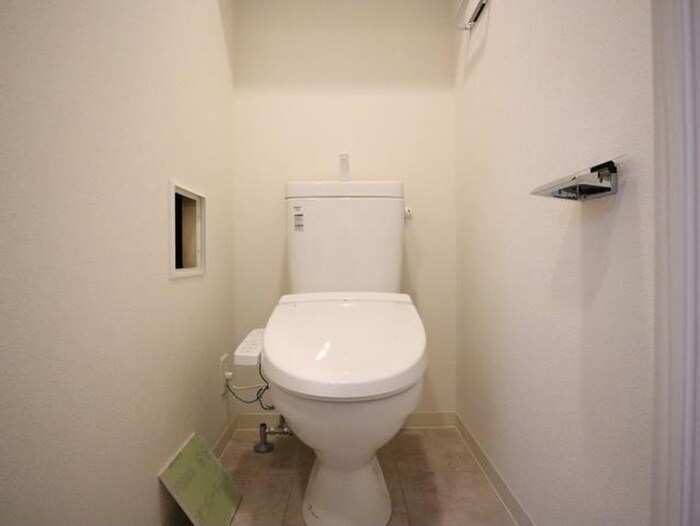 トイレ ﾌﾟﾚｻﾝｽ伏見ｱｰﾊﾞﾝﾍﾞｰｽ(307)