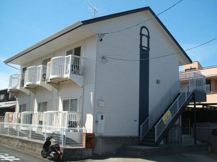 外観写真 サープラスワン前西