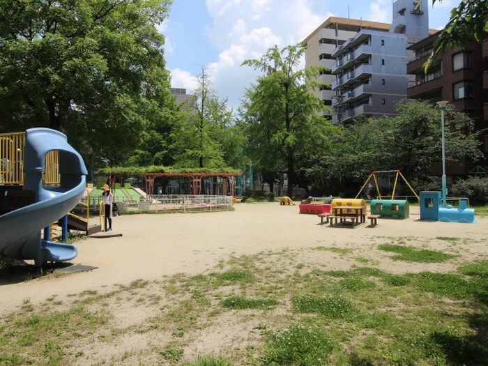 七小公園(公園)まで372m プレサンス泉セントマーク(609)