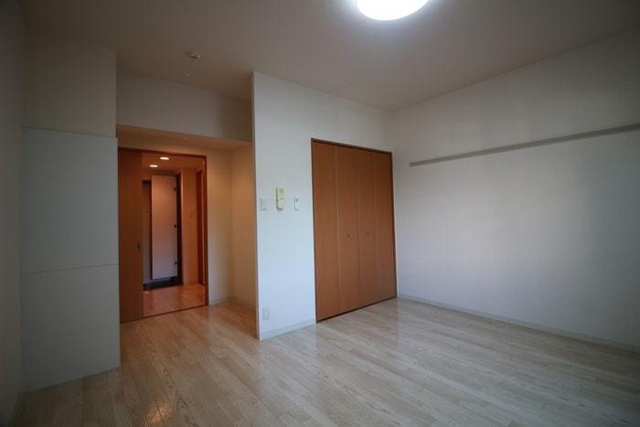 居室 カ－サ千年