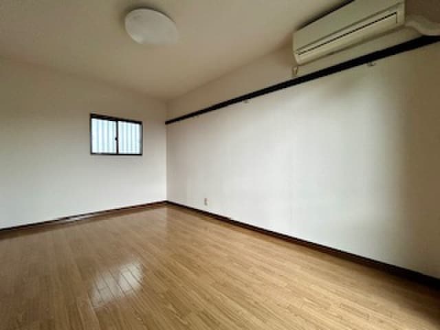 居室 アベニュ－すみれ