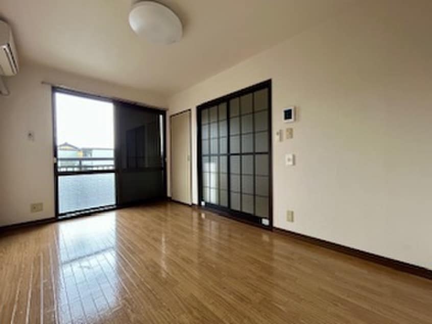 居室 アベニュ－すみれ