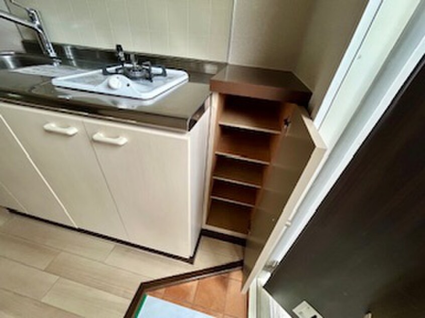 靴箱 アベニュ－すみれ