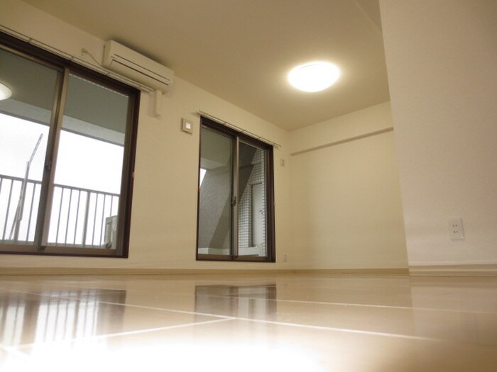 居室 フローライト上前津