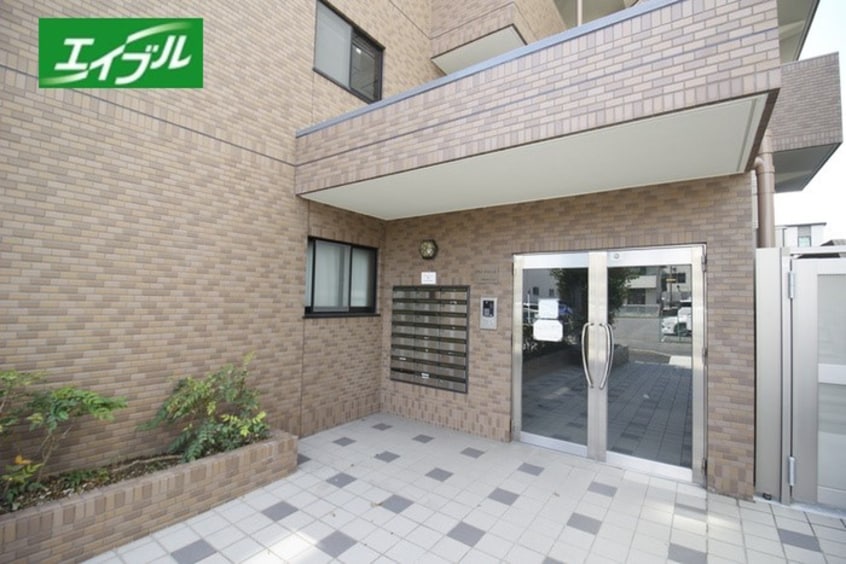 エントランス部分 グランプリシ－ド