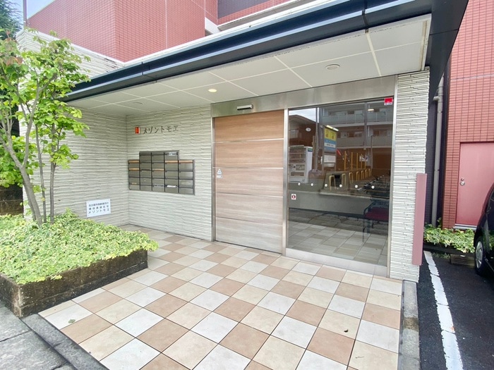 エントランス部分 メゾントモエ