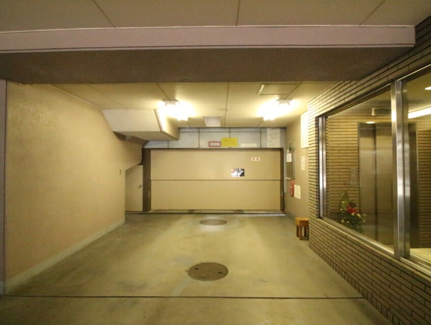 駐車場 ＡＲＴ　ＶＥＲＴ