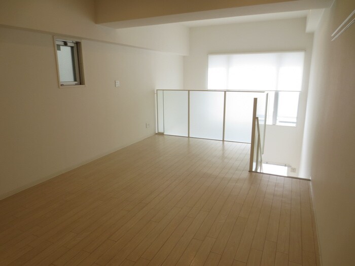 居室 丸の内スクエア