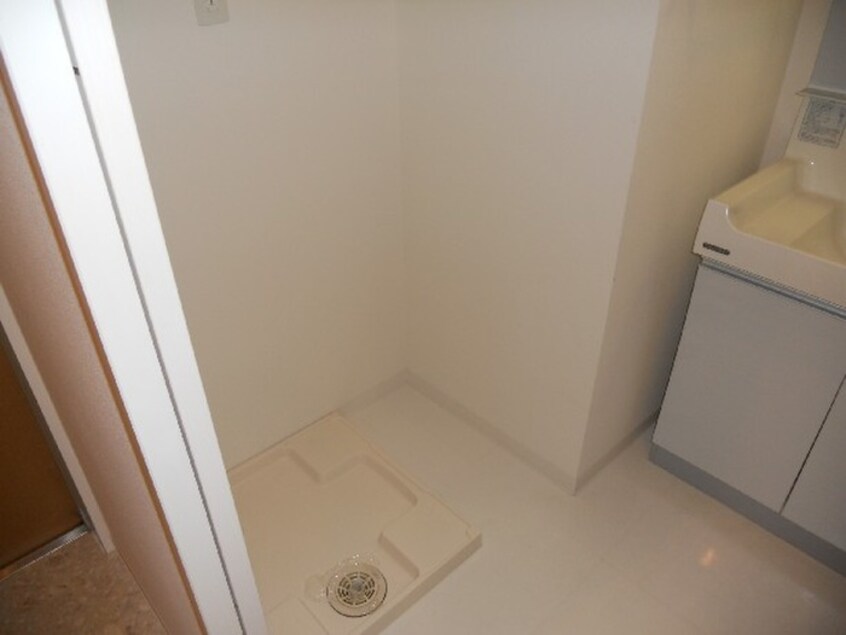 洗濯機置場 丸の内スクエア