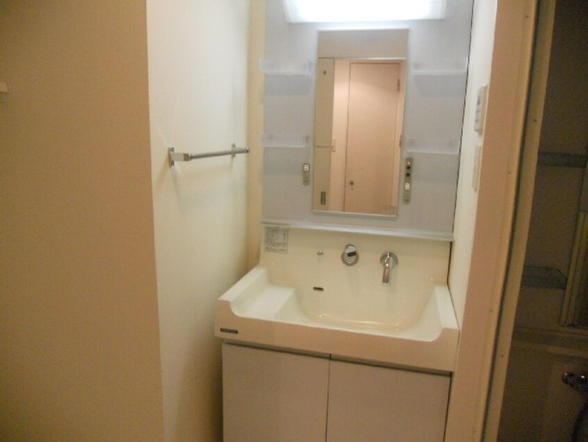 洗面 丸の内スクエア