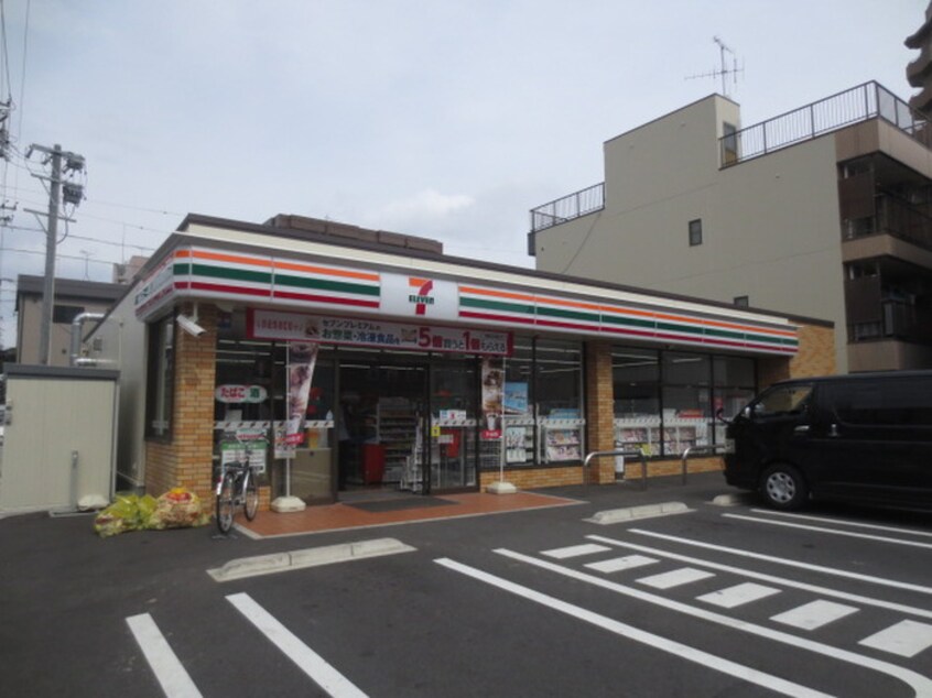 セブンイレブン陶生町店(コンビニ)まで144m 桜山ﾋﾞﾚｯｼﾞ