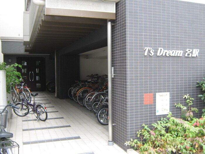 エントランス部分 T′sDream名駅