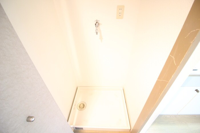 洗濯機置場 DAITOKU