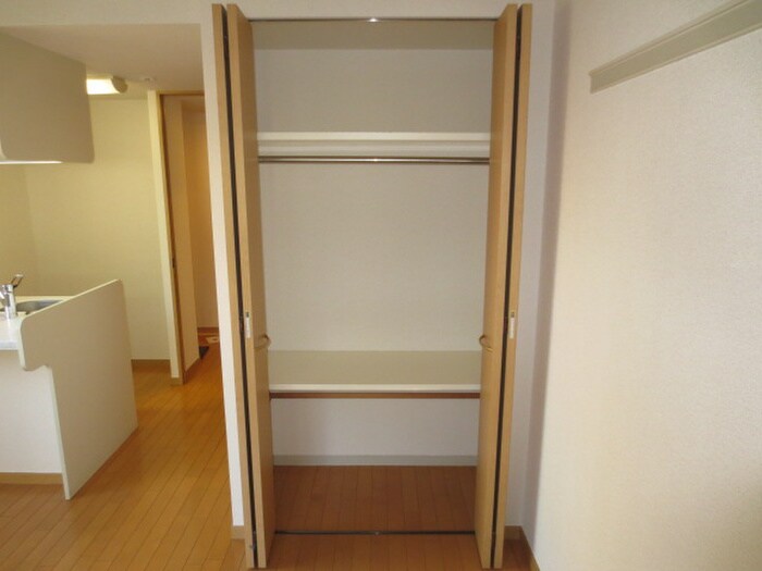 収納 ﾌﾟﾚｻﾝｽ名古屋城前(507)