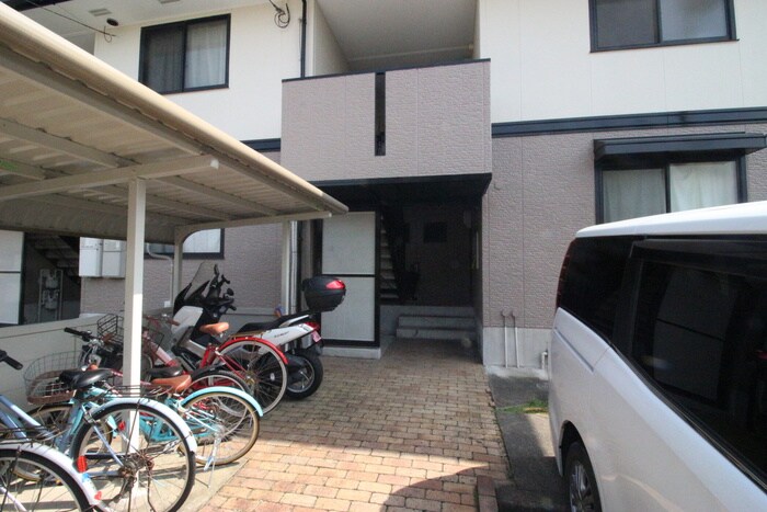 エントランス部分 ヴィラ　エテルノ