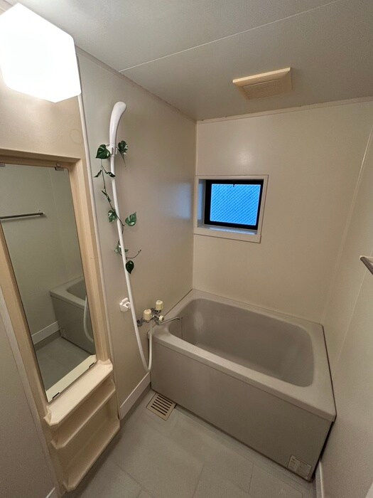 バス／シャワールーム等 ヴィラ　エテルノ