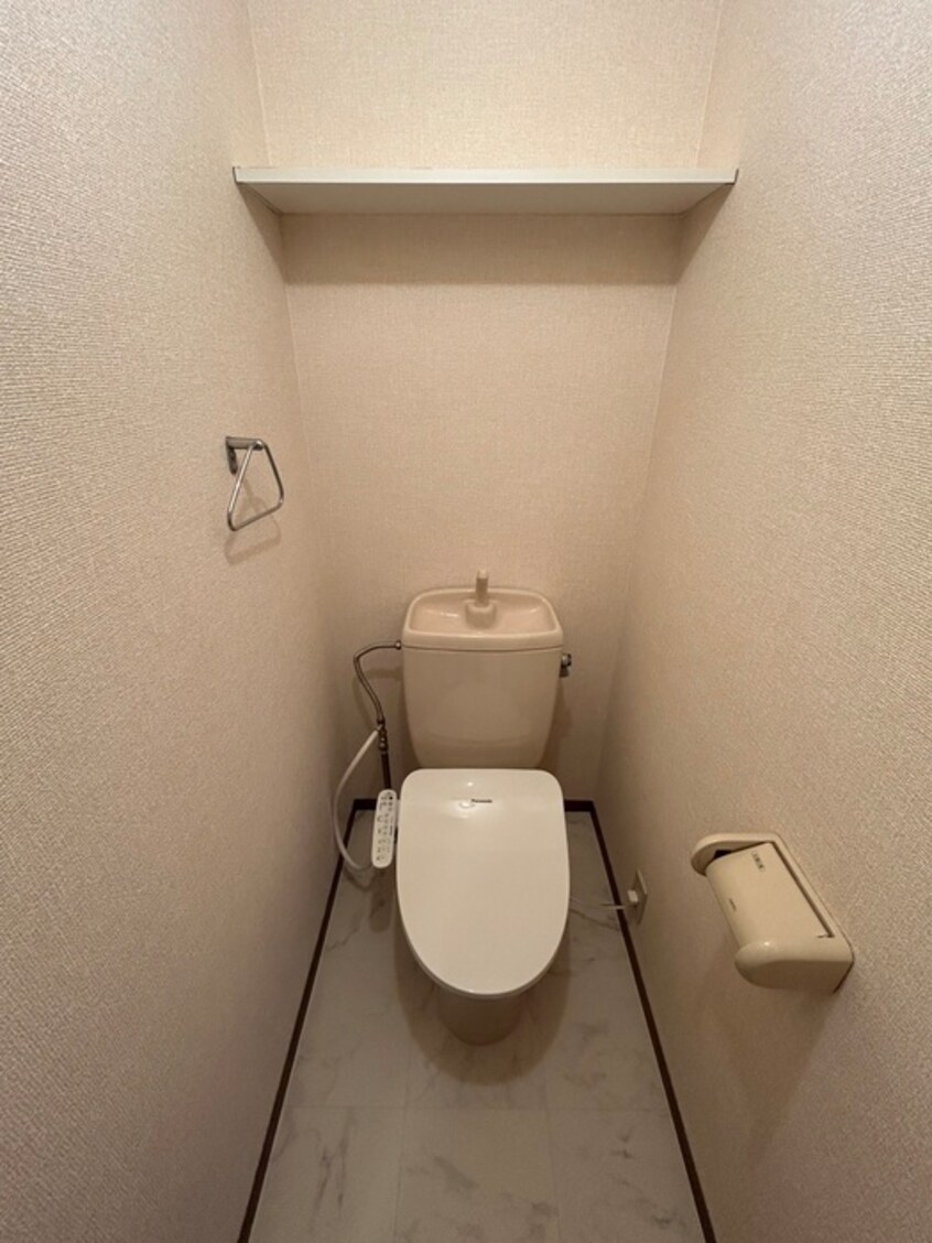 トイレ ヴィラ　エテルノ