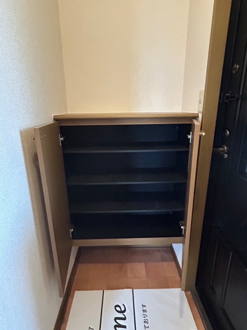 靴箱 ヴィラ　エテルノ