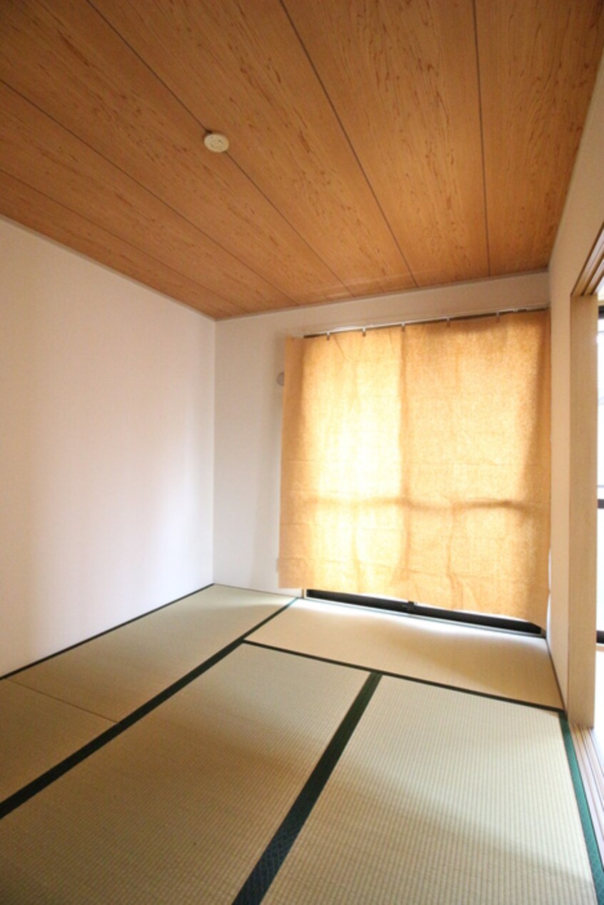 居室 ヴィラ　エテルノ