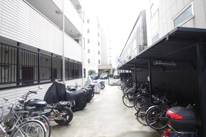駐輪場 本州ビルⅡ