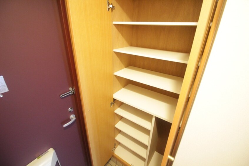 靴箱 本州ビルⅡ