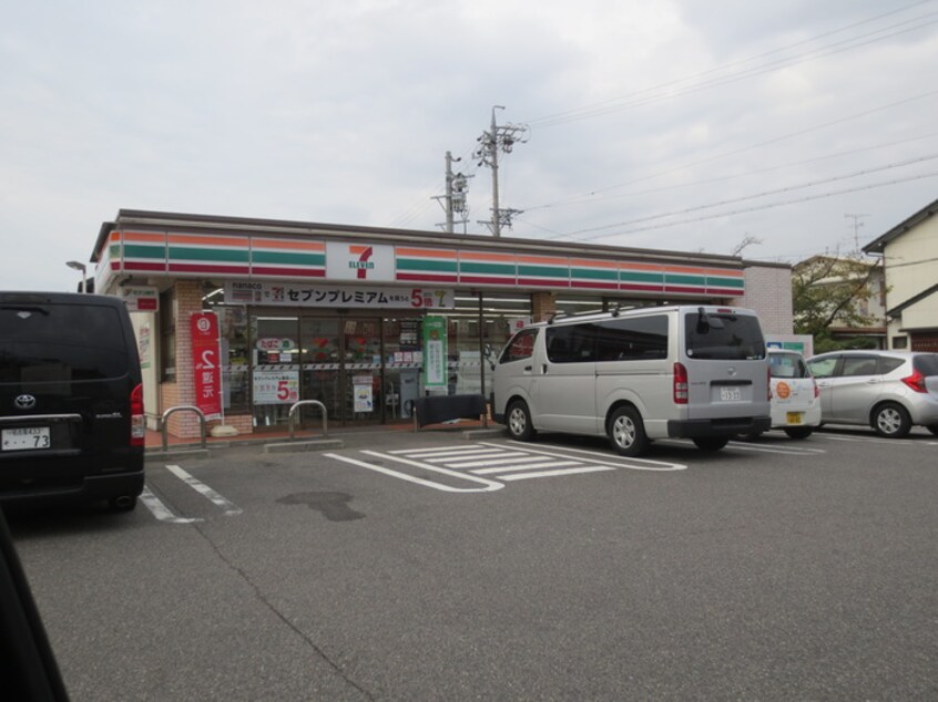 ファミニマート(コンビニ)まで1120m パストラルヒルズ