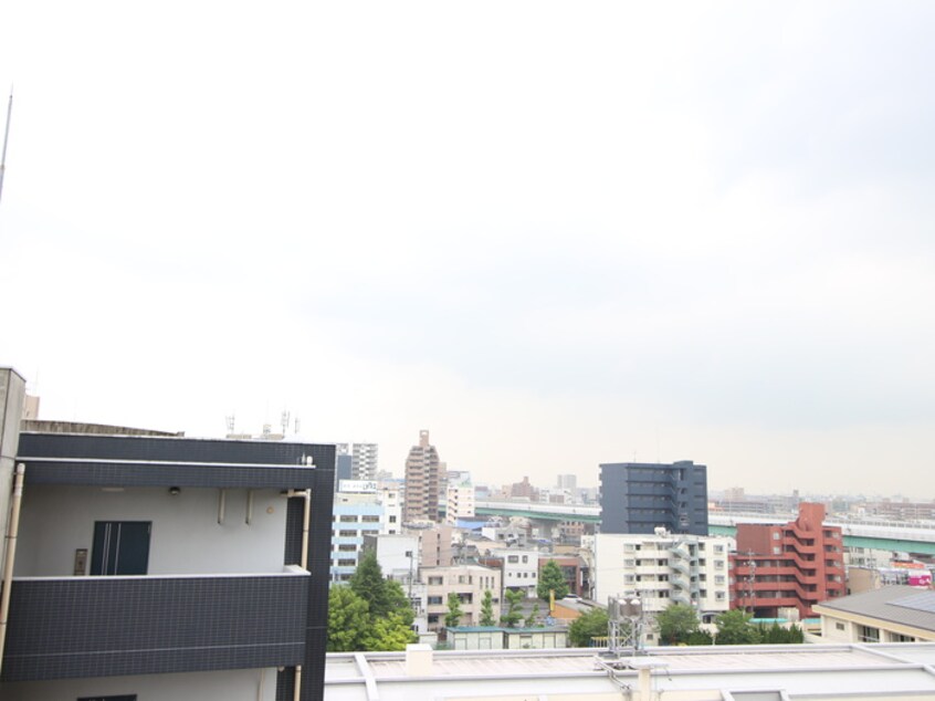 室内からの展望 S-FORT金山