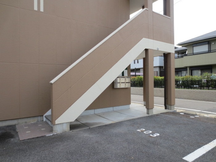 エントランス部分 サンフィット　コンフォース