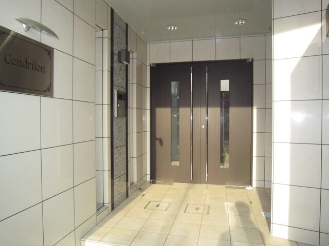 エントランス部分 サンドリヨン