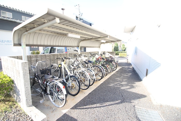 駐輪場 プレディアスタイル千種北