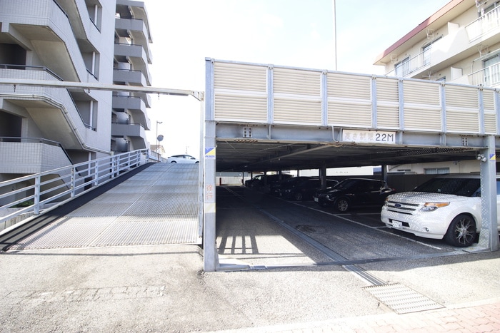 駐車場 エクセレンス志賀本通