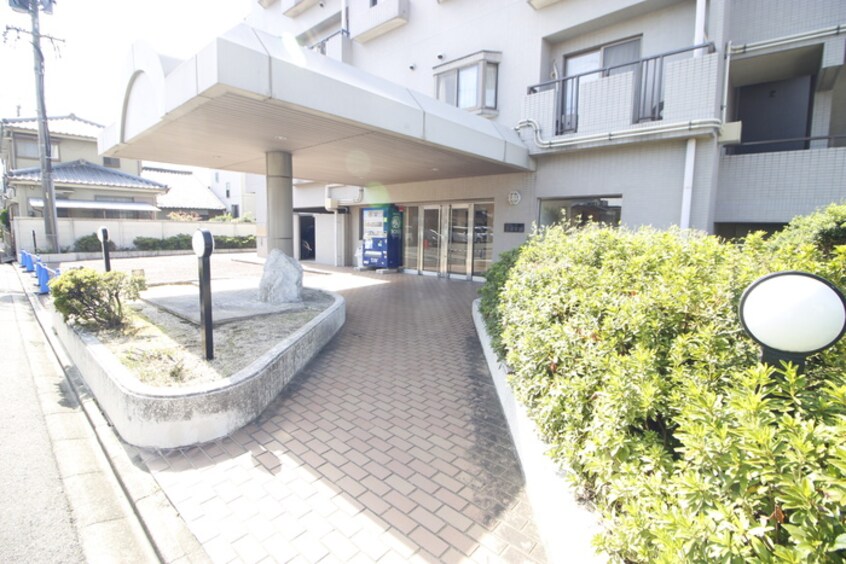 エントランス部分 エクセレンス志賀本通