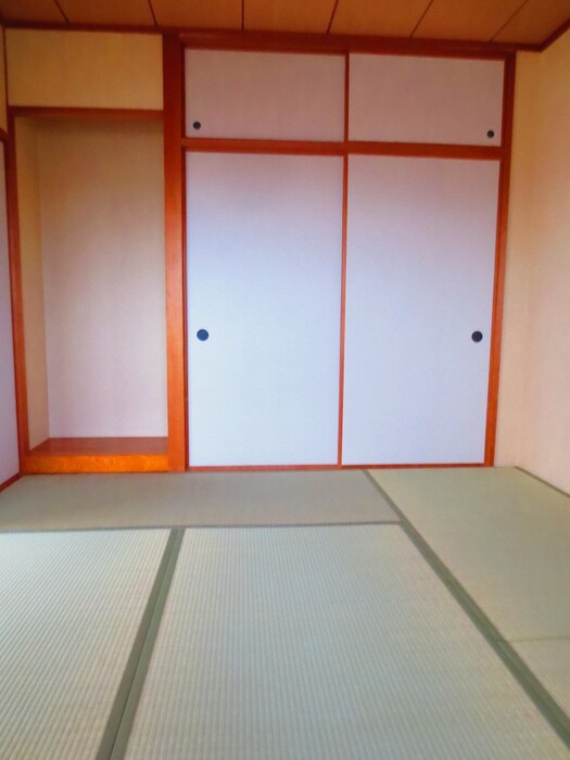 居室 エクセレンス志賀本通