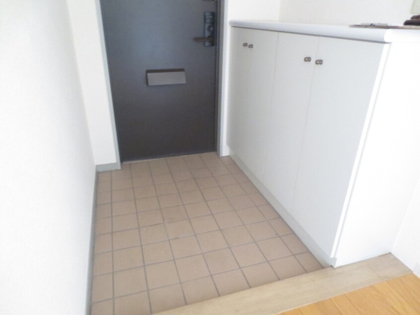 玄関 エクセレンス志賀本通