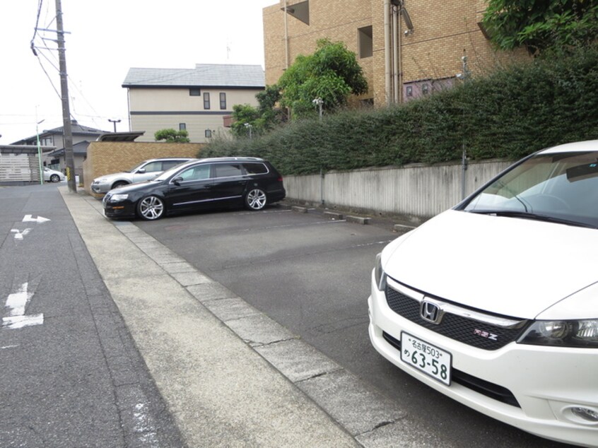 駐車場 グランドコア照ヶ丘