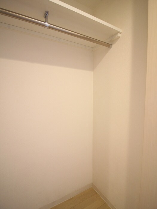 収納 アデグランツ大須