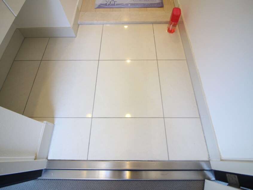 玄関 アデグランツ大須