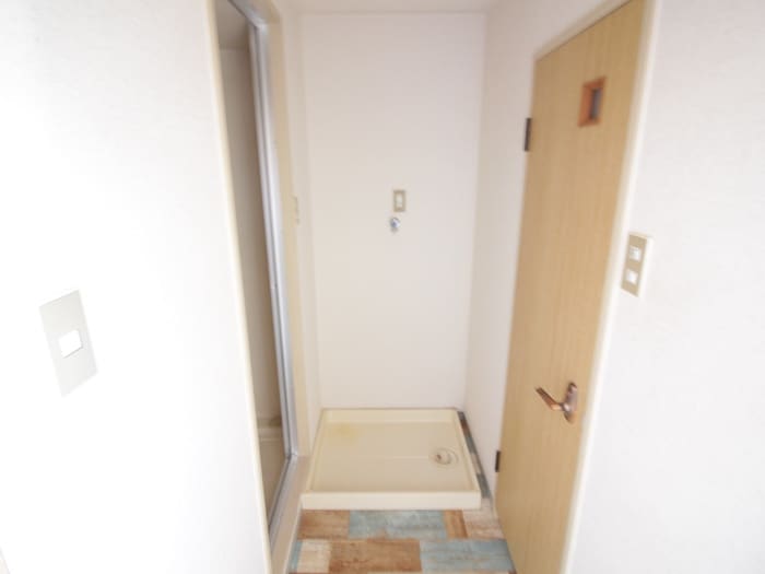 洗濯機置場 メゾンエステ－ル