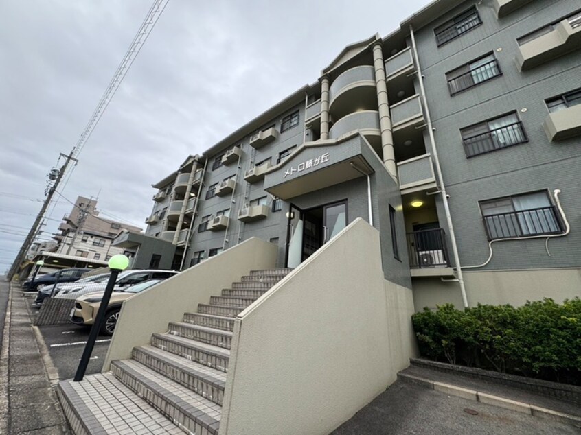 エントランス部分 メトロ藤が丘