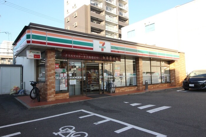 セブンイレブンン名古屋若葉通二丁目店(コンビニ)まで600m 志賀本通ヒルズ